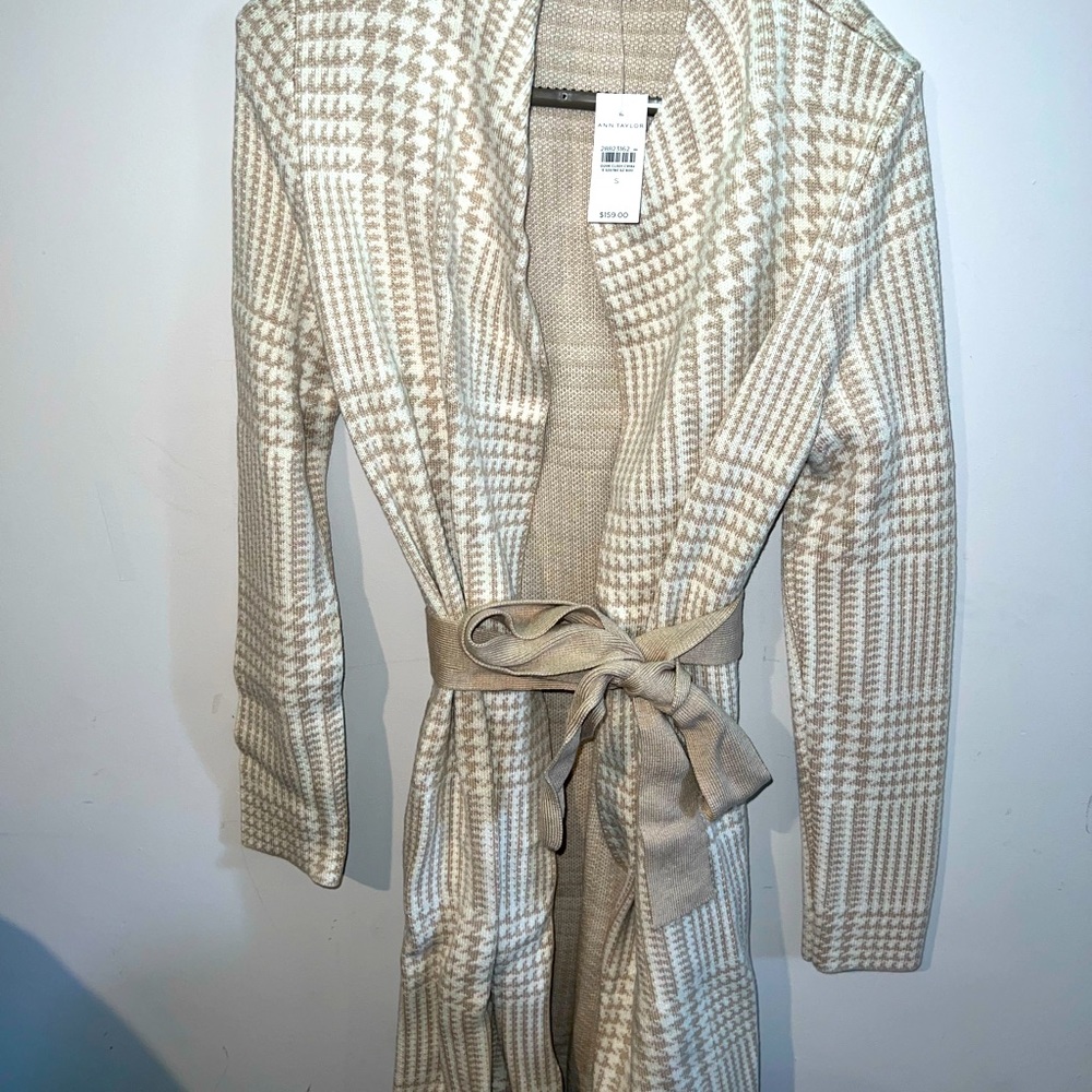 Beautiful Cream & White Jacket, Ann Taylor NWT Size S